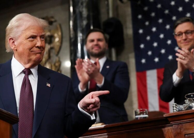 Trump declară că Ucraina este dispusă să negocieze, iar Rusia „este pregătită pentru pace”