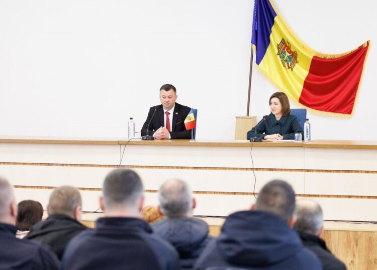 FOTO // Maia Sandu, la Briceni: „Calea europeană este cea care ne oferă cele mai multe șanse pentru un viitor sigur, stabil și pașnic, aici, acasă”