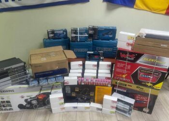 VIDEO // Transport ilegal de mărfuri în valoare de 200.000 lei, depistat de vameși la Corlăteni