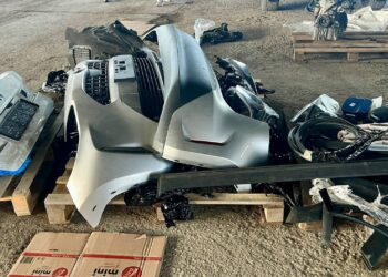 FOTO // Piese auto depistate ilegal într-un Range Rover, pe traseul Costești-Rîșcani