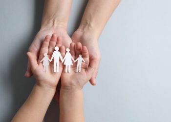 Семьи с маленькими детьми получат пасхальную помощь