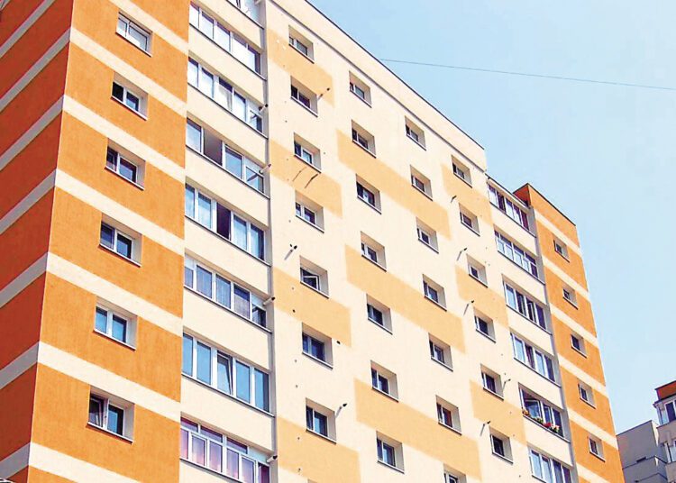 Criză pe piața imobiliară. Prețurile exagerate la apartamente îi sperie pe cumpărători