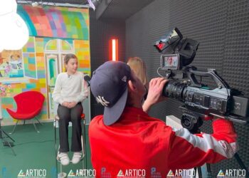 Emisiunea pentru copii și tineri #Generația_PIXEL explorează tehnologia, lectura și culisele televiziunii