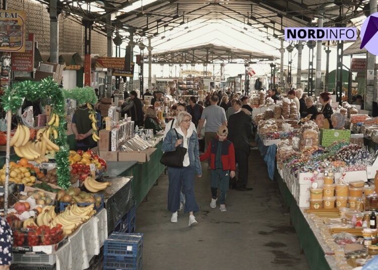 VIDEO // La cumpărat pomeni pentru Paștele Blajinilor. Ce vor pune pe morminte locuitorii din nordul țării