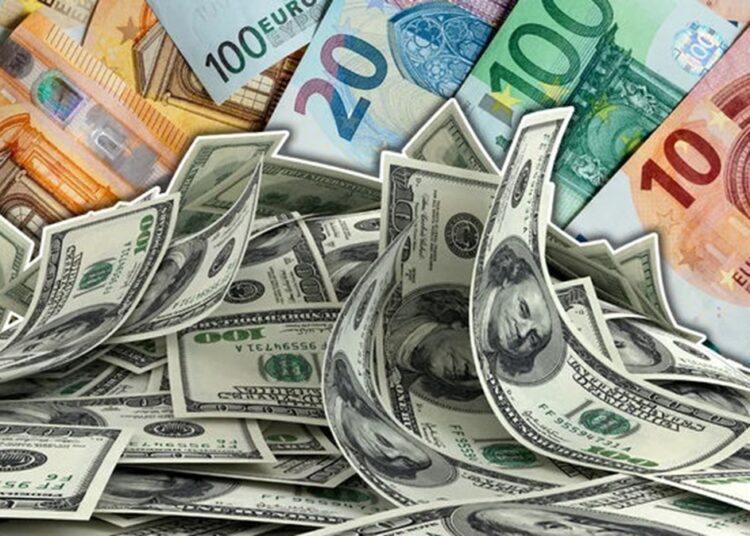 Monedele occidentale scad, cele regionale rămân neschimbate