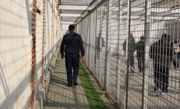 A evadat un deținut! Administrația Națională a Penitenciarelor cere ajutor