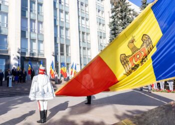 Maia Sandu: Sub acest steag, am ales mereu pacea, libertatea și dreptatea