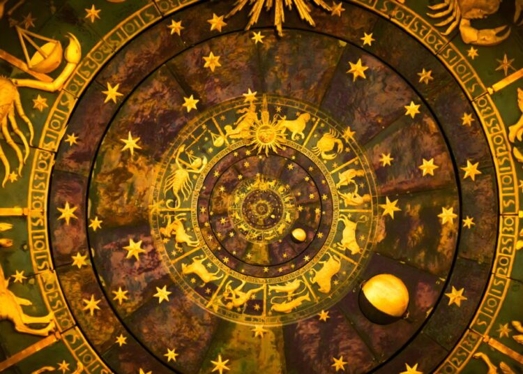 HOROSCOP 10 aprilie. Săgetătorii vor primi ajutorul celor dragi pentru a depăși dificultățile, iar Taurii riscă să se suprasolicite