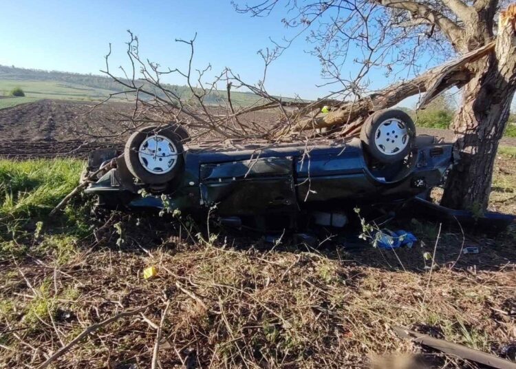 FOTO // Accident mortal la Briceni. Mașina era condusă de un șofer băut