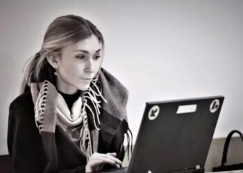 I-au scos ochii, creierul și o parte din trahee. Trupul jurnalistei ucrainene Viktoria Roșchina, torturată și ucisă în captivitate în Rusia, a fost returnat