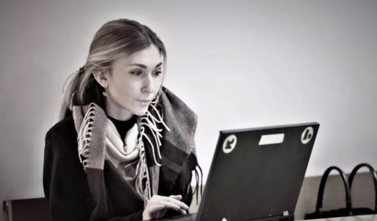 I-au scos ochii, creierul și o parte din trahee. Trupul jurnalistei ucrainene Viktoria Roșchina, torturată și ucisă în captivitate în Rusia, a fost returnat