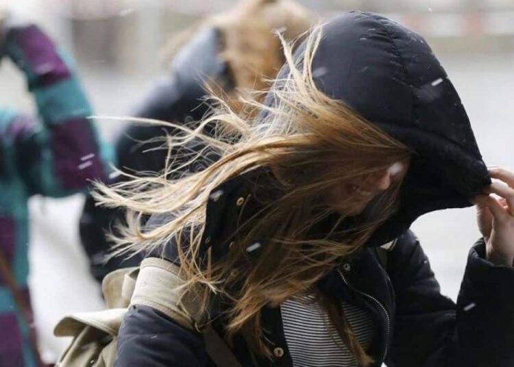 Vânt, frig și precipitații. Prognoza meteo la început de săptămână