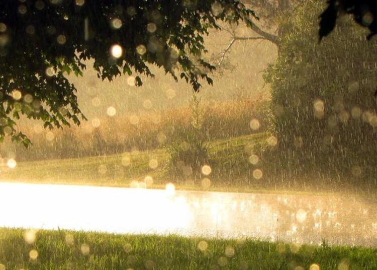 Primăvară cu mofturi în nordul țării. Ce anunță meteorologii