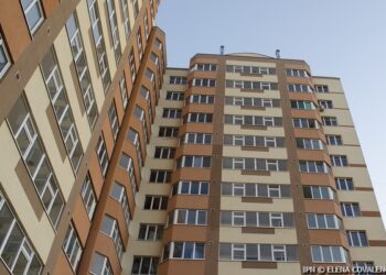 Prețurile la apartamente continuă să urce în pofida scăderii vânzărilor