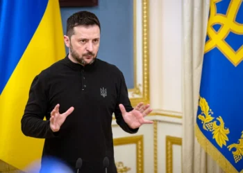 Zelenski îl acuză pe Putin că mimează un armistițiu și spune că, de fapt, rușii au bombardat de aproape 400 de ori în șase ore
