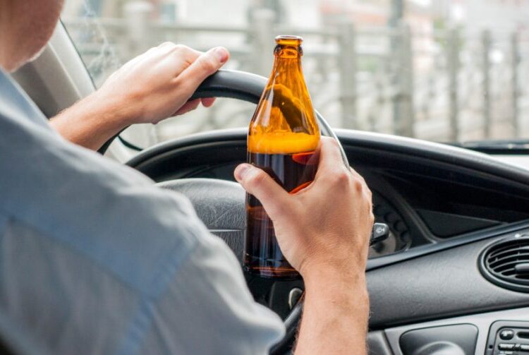 51 de șoferi în stare de ebrietate. Polițiștii au aplicat mii de amenzi în weekend