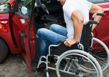 Datoriile vamale și penalitățile aferente importului mijloacelor de transport destinate persoanelor cu dizabilități locomotorii ar putea fi anulate