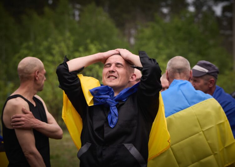 Rusia și Ucraina au făcut schimb de câte 303 prizonieri de război de fiecare parte