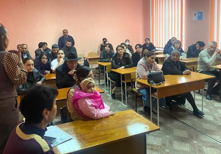 Copiii romi din Otaci vor beneficia de sprijin în procesul de incluziune educațională