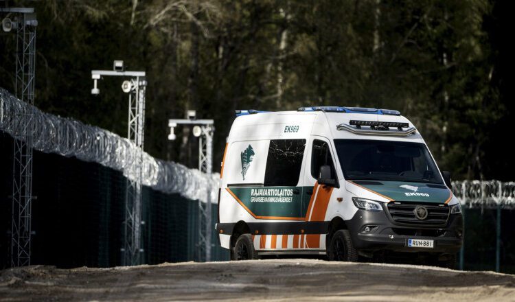 Rusia își extinde prezența militară la frontiera cu Finlanda. Șeful strategiei armatei finlandeze: „Ne pregătim de ce e mai rău”