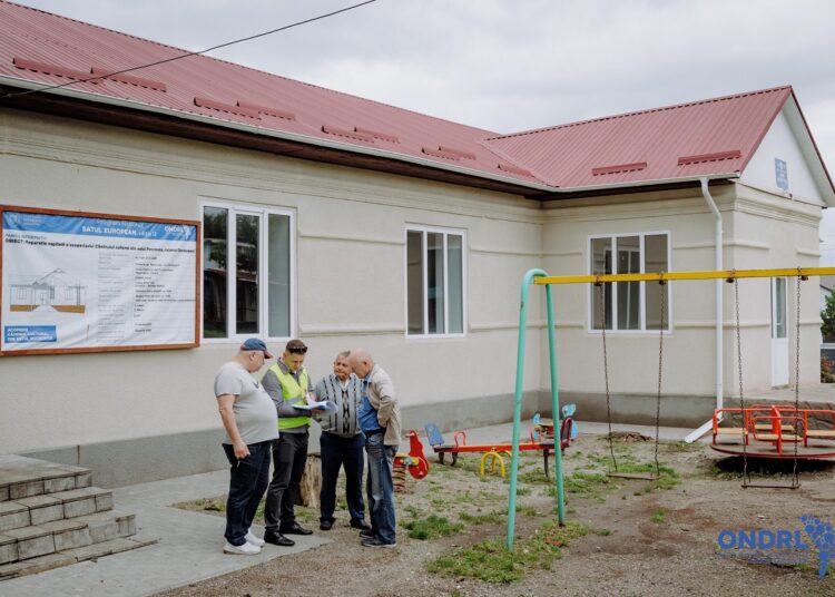FOTO // Acoperiș nou și modern pentru Căminul Cultural din Pocrovca. Instituția, renovată în cadrul proiectului „Satul European”, ediția II