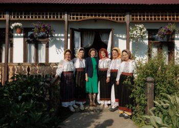 FOTO // Festivalul „La izvorul Osoiencelor”, organizat la Horești, Fălești. Maia Sandu: „Astfel de sărbători ne amintesc cât de important este să rămânem uniți”
