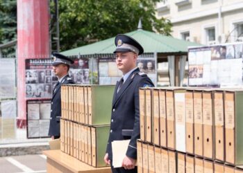 20.000 de dosare ale victimelor represiunilor politice, predate la Agenția Națională a Arhivelor: „Pentru ca amintirea celor deportați să rămână mereu vie”