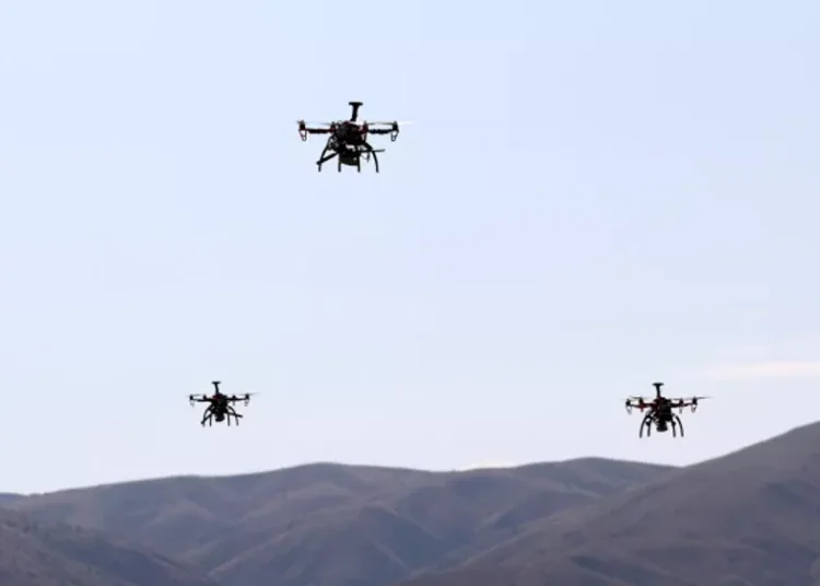 Ucrainenii au folosit AI ca să lovească cu drone bombardierele lui Putin. S-a tras și în „Lebăda Albă” – cel mai avansat avion din flota nucleară a Rusiei