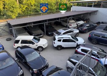 VIDEO // Contrabandă cu piese auto din UE. Peste 2 milioane de lei ridicați de oamenii legii în urma unor percheziții la Chișinău