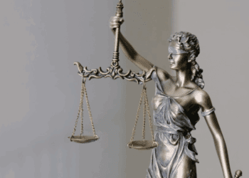 Dosarul „fraudei bancare”: Fostul administrator special al Unibank, condamnat la 5 ani de închisoare. Este obligat să întoarcă statului peste 75 de milioane de lei