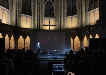 Teatrul „Luceafărul” din Chișinău a deschis turneul european cu un spectacol emoționant jucat într-o biserică din Strasbourg