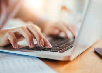 Informația din contul personal de asigurări sociale poate fi verificată în mod electronic. CNAS explică cum pot fi accesate datele
