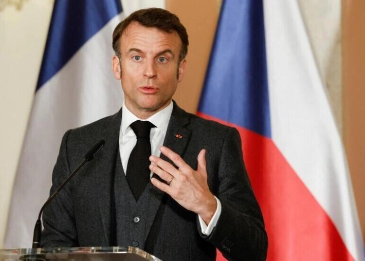 Rețelele sociale vor fi interzise pentru minorii sub 15 ani din Franța dacă UE nu ia măsuri. Macron: „Nu putem aștepta”