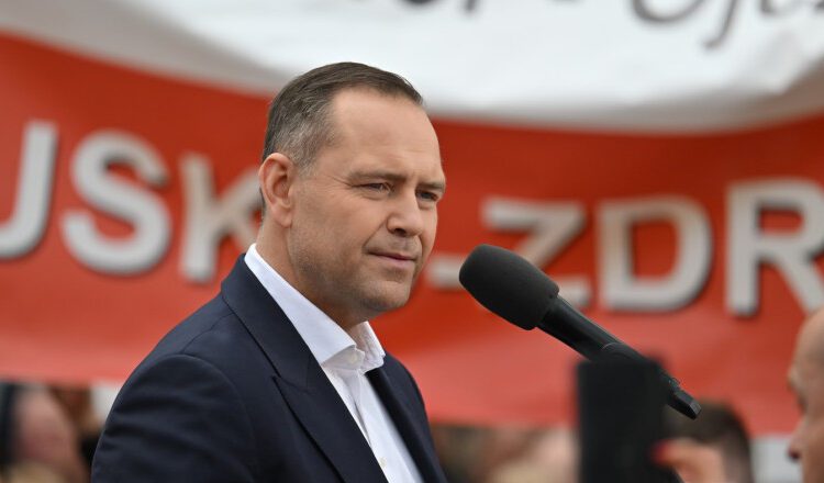 Candidatul naționalist conservator Karol Nawrocki a câștigat alegerile prezidențiale din Polonia