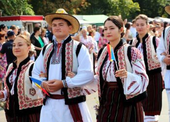 R. Moldova sărbătorește Ziua Portului Popular