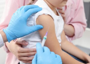 „Este o tragedie.” Vaccinarea copiilor scade la nivel mondial, milioane de vieți sunt în pericol. Avertismentul experților