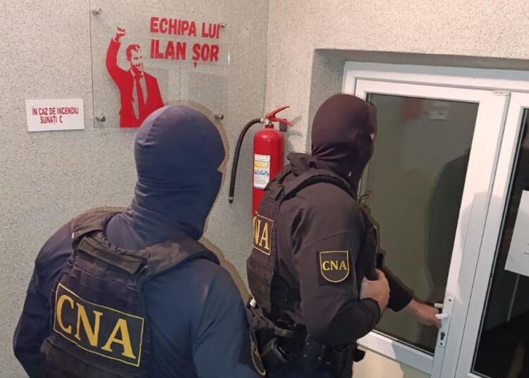 Percheziții la Orhei și în alte localități. Sunt vizați reprezentanții grupării Șor și ai blocului Victorie