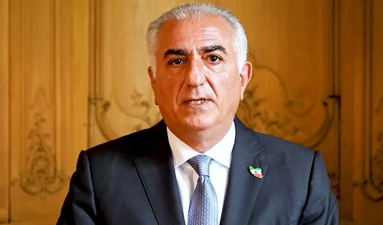 „Liderul nostru se ascunde într-un buncăr ca un şobolan”. Prințul moștenitor al Iranului cere răsturnarea regimului ayatolahilor