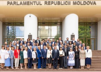 DOC // La final de mandat, deputații cer viitorului Legislativ să continue procesul de aderare la UE