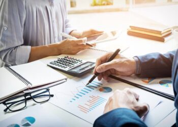 Antreprenorii începători și cei care doresc să inițieze o afacere pot beneficia de instruiri gratuite