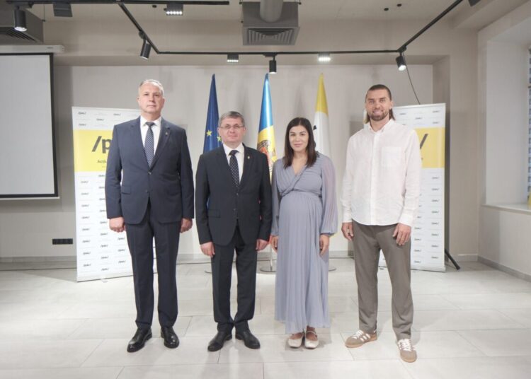 Anastasia Nichita, Emil Ceban și Maxim Potârniche vor candida pe lista PAS: „Țara noastră merită mai mult”