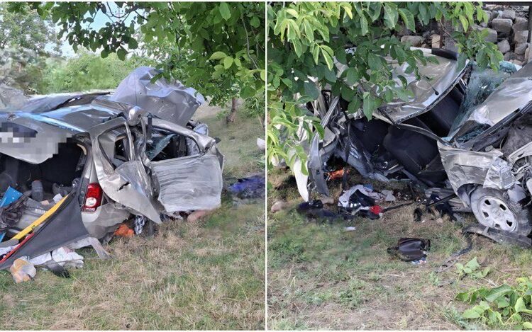 VIDEO // Tragedie la Drochia. Două persoane au murit după ce mașina s-a izbit violent într-un transformator electric