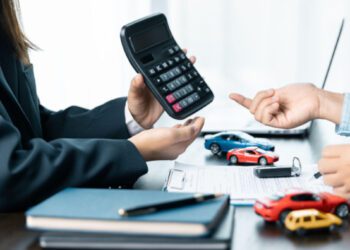 Plafonarea tarifelor pentru poliţele RCA, eliminată de azi, 1 iulie. Ce spun reprezentanţii ASF şi asigurătorii