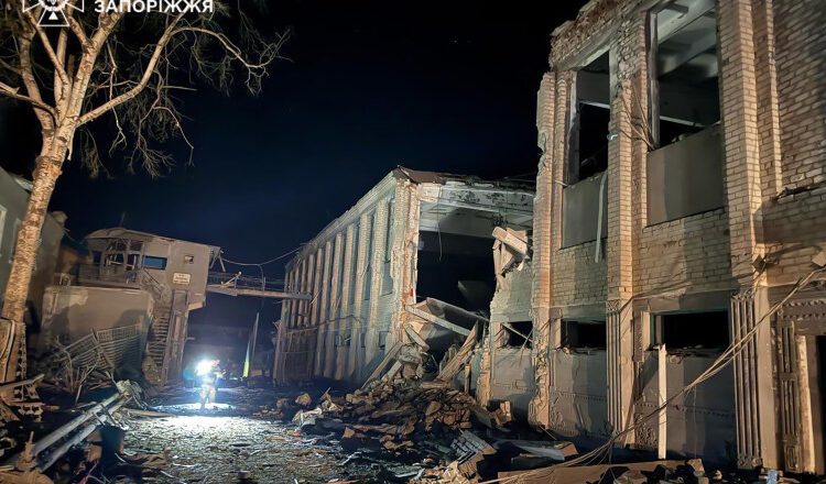 VIDEO // Ruşii au bombardat o închisoare din regiunea Zaporojie: 16 morți și 94 de răniți