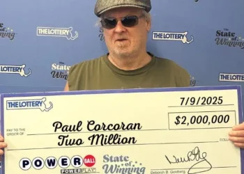 A câștigat de două ori la loto câte un milion de dolari. Cine este americanul norocos care a folosit aceleași numere