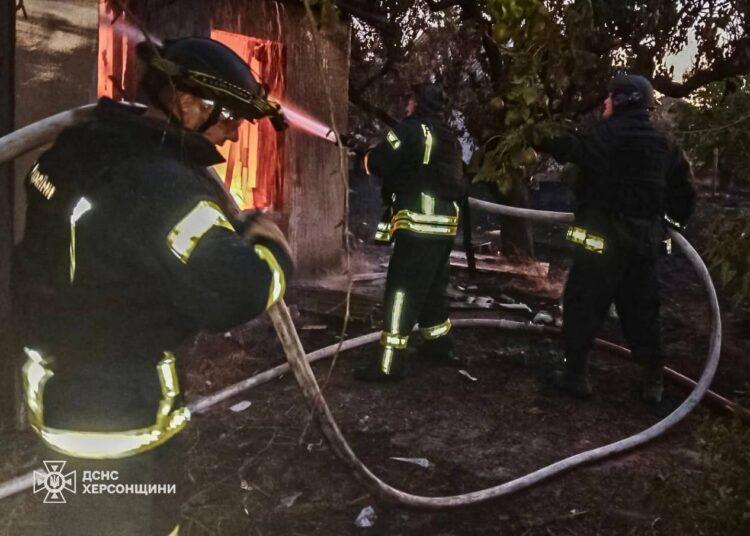 Zeci de atacuri rusești asupra Ucrainei: civili uciși în Herson, Nikolaev și Donețk