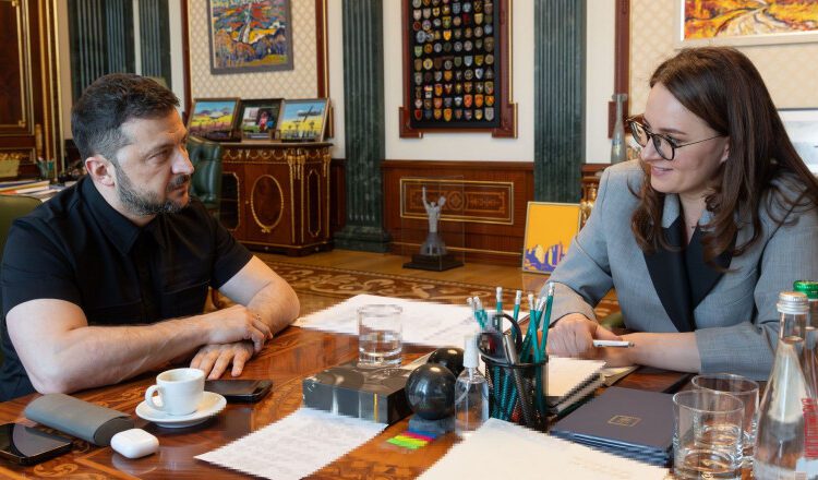 Remaniere majoră la Kiev: Zelenski a numit un nou premier. Cine va conduce Executivul ucrainean