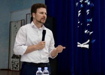 Ministrul Educației, Dan Perciun, în vizită de lucru la Fălești. Priorități pentru educație și sprijin pentru elevi