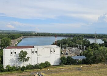 Modernizare strategică la Centrala Hidroelectrică de la Costești: Vor fi construite un parc eolian și unul fotovoltaic plutitor, cu sisteme de stocare a energiei