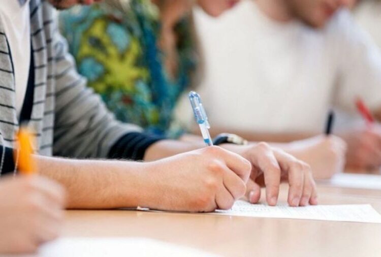 DOC // Gimnaziștii și liceenii care nu au promovat examenele mai au o șansă. Vezi orarul sesiunii suplimentare